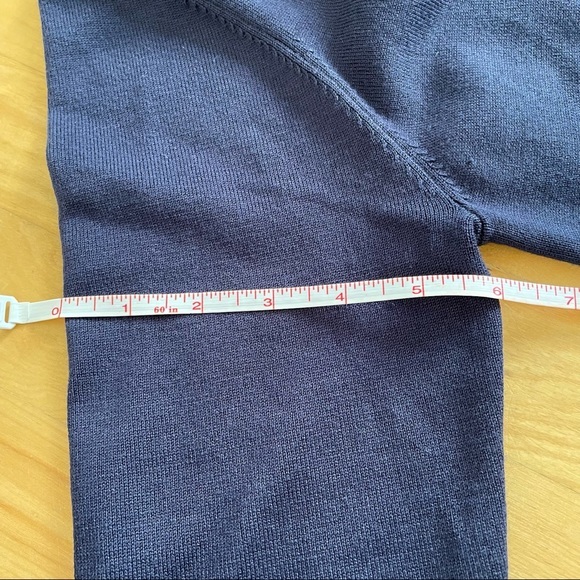 Metric Knits Two Tone Blue V-Neck Sweater - Picture 8 of 10